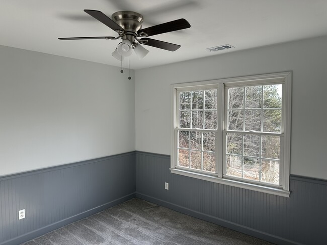 Building Photo - 580 Wisteria Dr