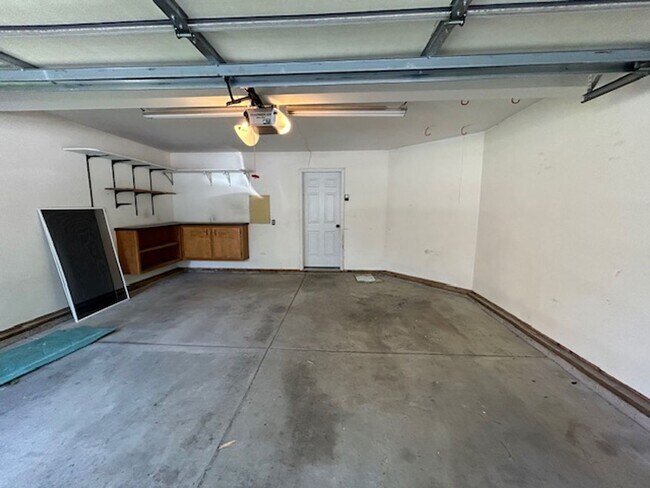 Building Photo - 129 Bing Ct