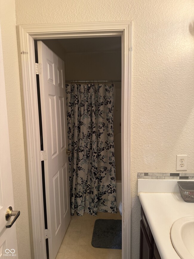 Building Photo - 7122 Tassel Meadow Dr