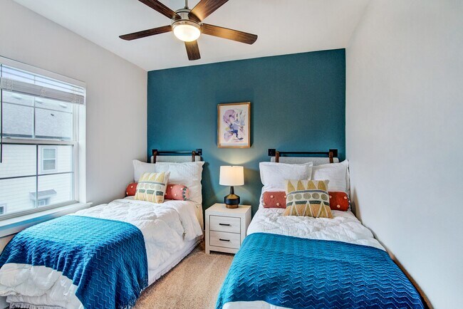 Building Photo - 28325 Birnham Woods Dr