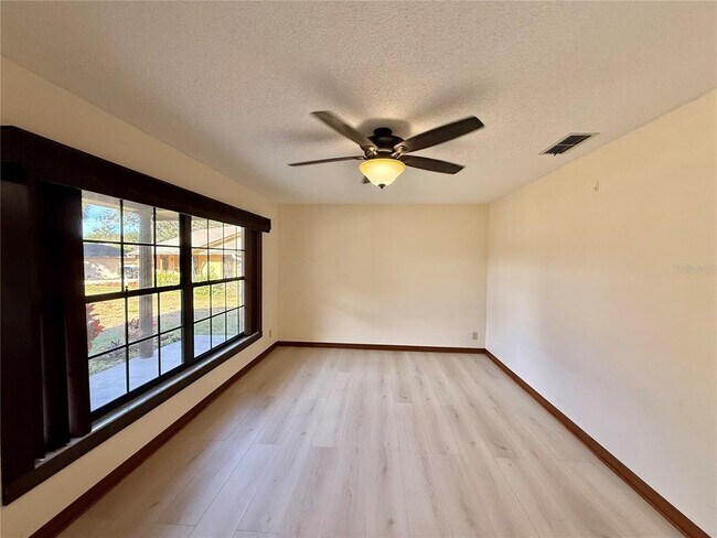 Building Photo - 2503 Woodhaven Ct