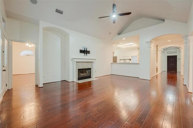 Building Photo - 11727 Cobblestone Point Dr