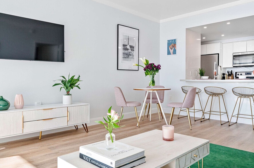 Building Photo - 2889 McFarlane Rd