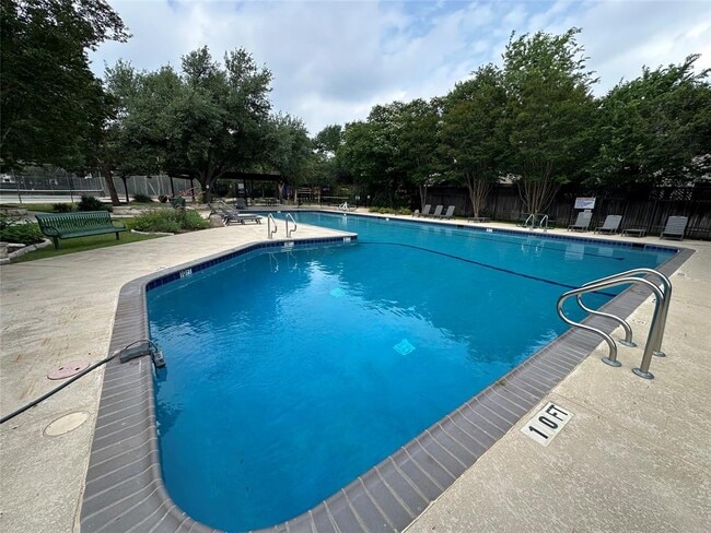 Building Photo - 901 Sweetwater Cove
