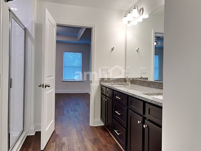 Building Photo - 8149 Willowbank Way