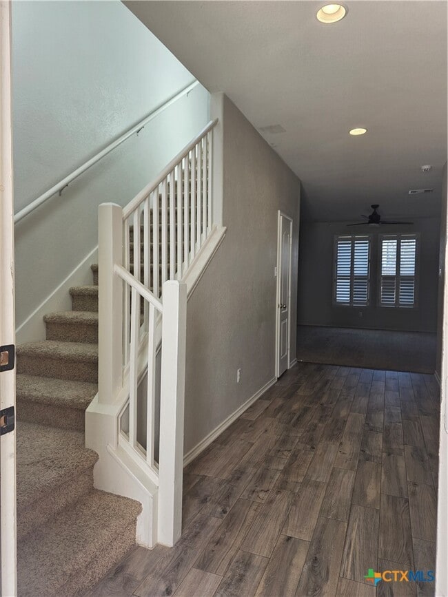 Building Photo - 1119 Lonesome Oak Drive