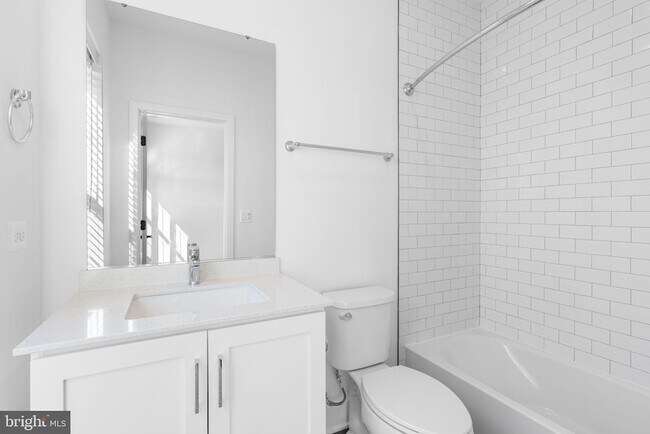 Building Photo - 3104 Camber Pl