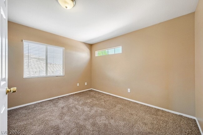 Building Photo - 946 Saddle Horn Dr