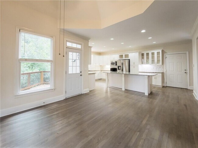 Building Photo - 7335 Craigleith Dr