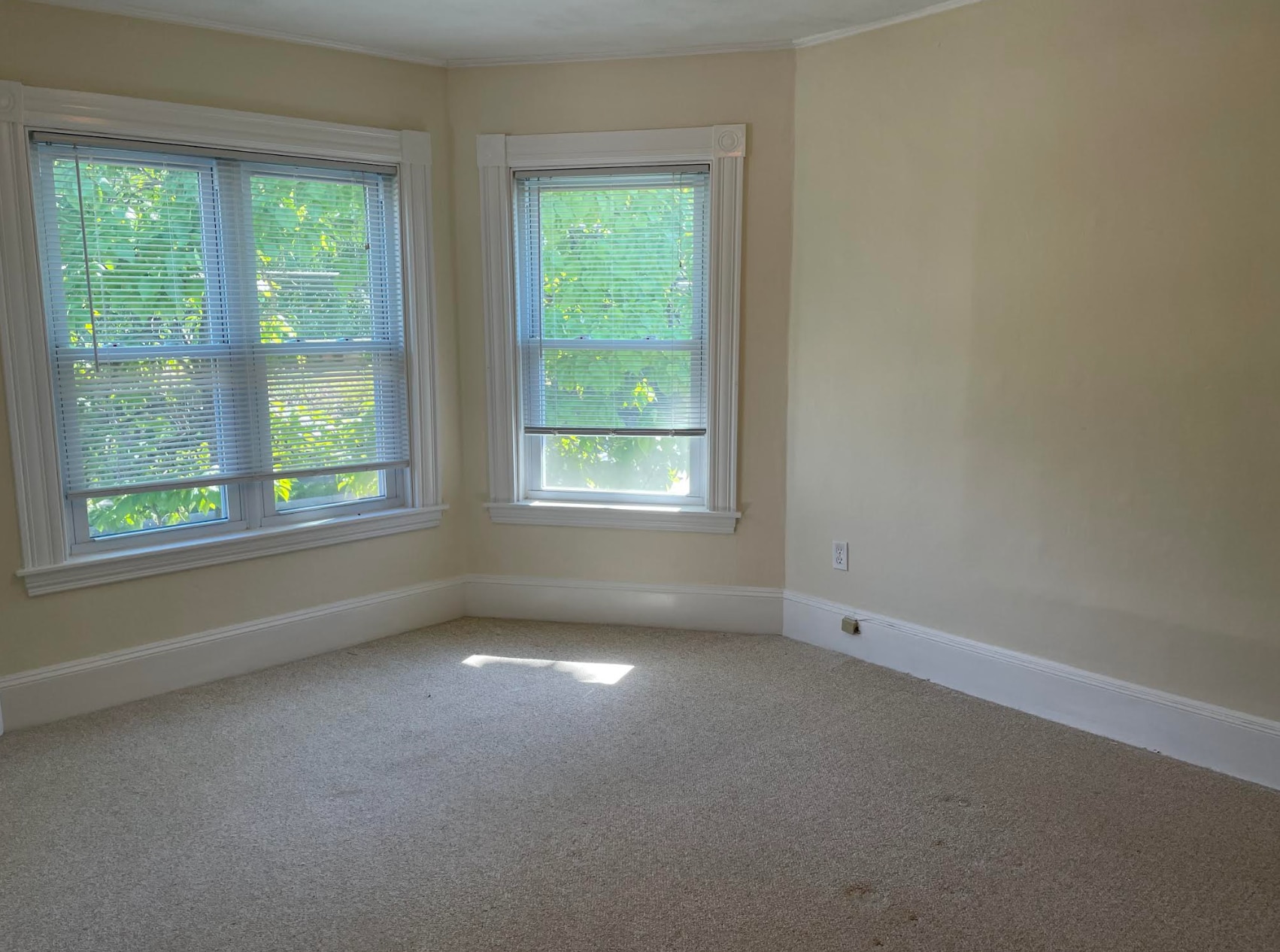 Building Photo - 22 Union St