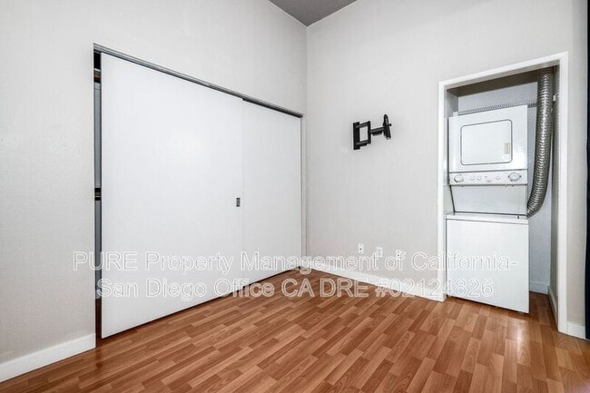 Building Photo - 777 Sixth Ave