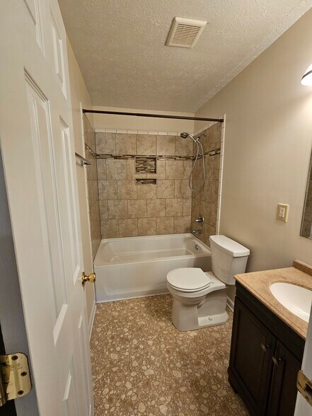 Building Photo - 4488 Shannon Hill Rd