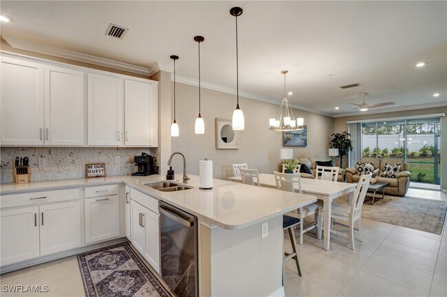 Building Photo - 11790 Venetian Lagoon Dr