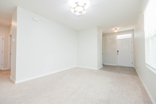 Building Photo - 6777 Longboat Dr