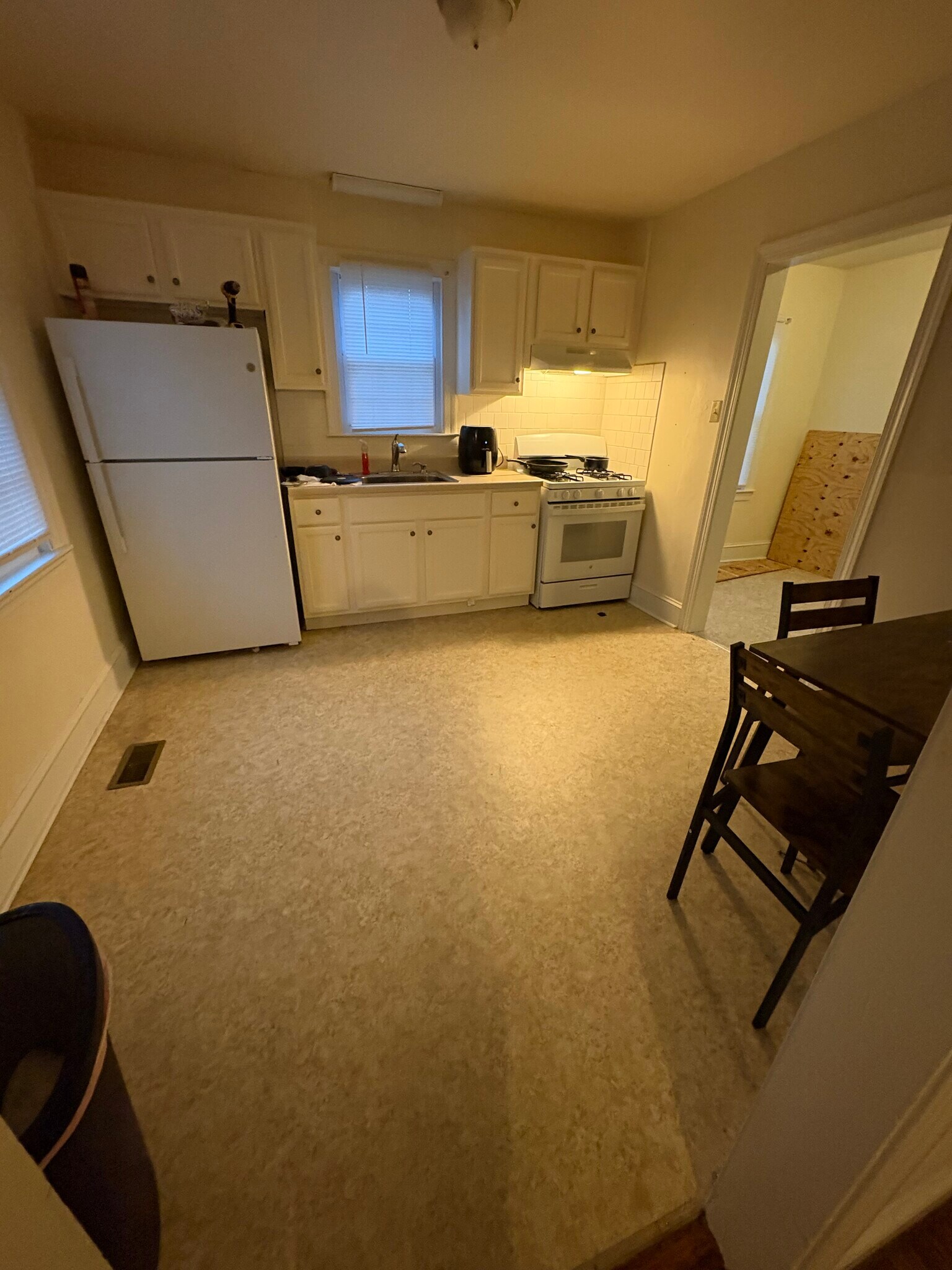 Building Photo - 1837 Oakland St