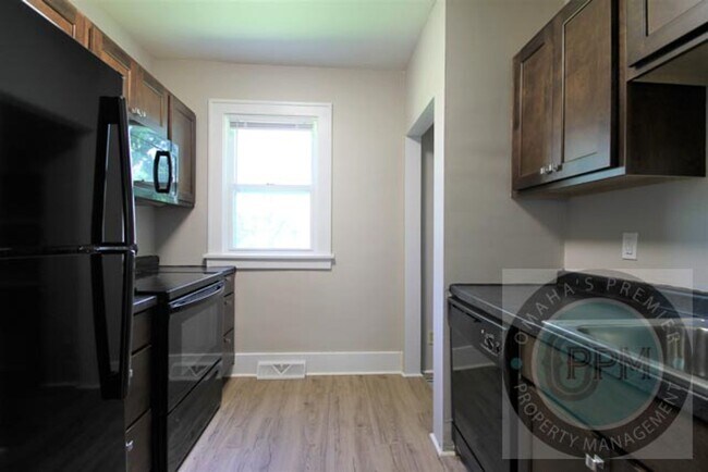 Building Photo - Beautiful 3 Bedroom / 1 Bath Home!