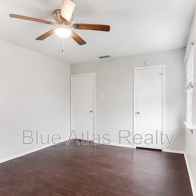 Building Photo - 2725 Patricia Ln