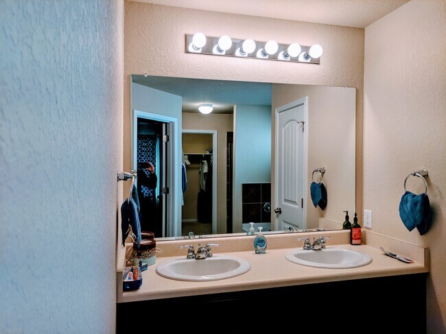 Building Photo - 9022 Addison Ridge