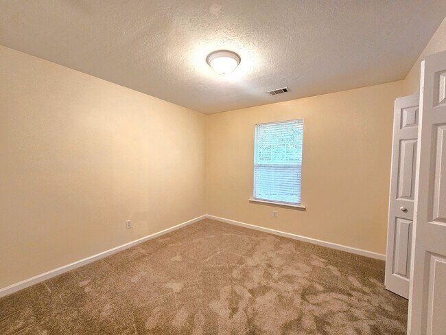 Building Photo - 206 Corley Cir