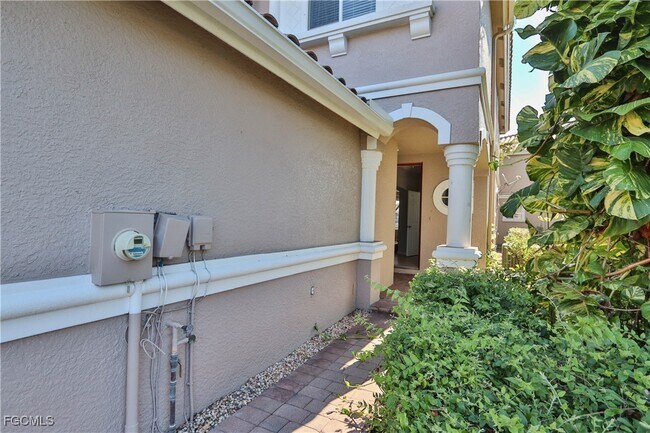 Building Photo - 3184 Antica St