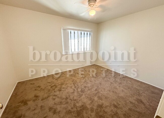 Building Photo - 12154 Rancho Bernardo Rd