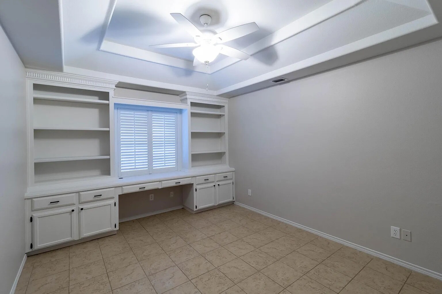 Building Photo - 7105 N 5th St