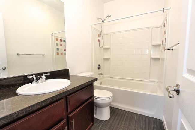 Building Photo - High Demand Park Place Home for Rent!