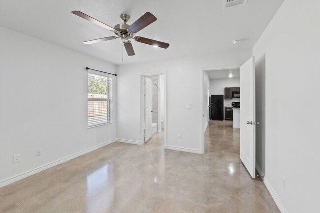 Building Photo - PM1-HH1803 Emma Naylor Ct