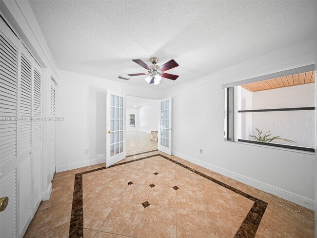 Building Photo - 15531 SW 54th Terrace