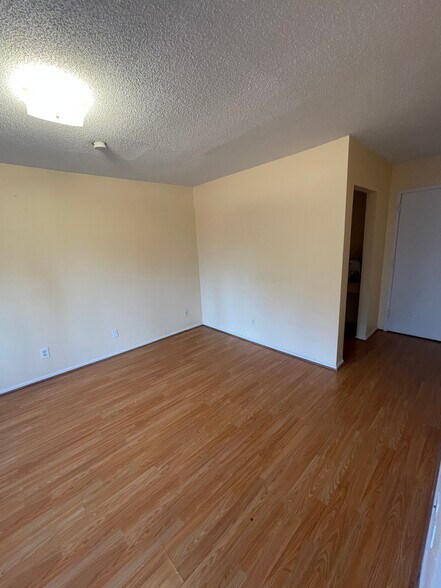 Building Photo - 3118 San Jacinto St