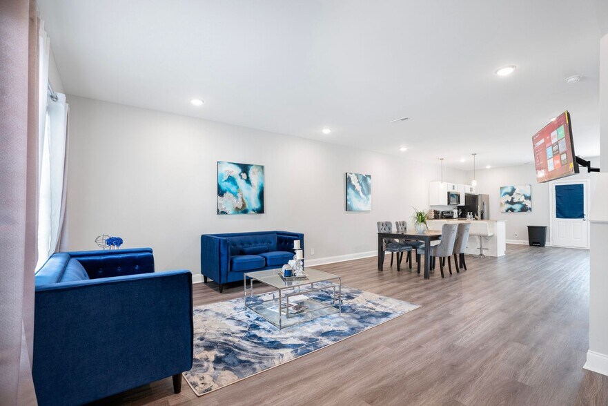 Primary Photo - 156 Excell Rd