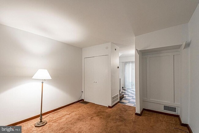 Building Photo - 2013 Moravian St