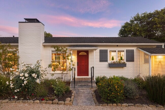 Building Photo - 240 Hot Springs Rd