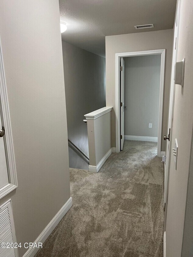 Building Photo - 5845 Callaway Cir