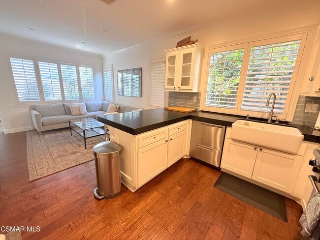 Building Photo - 30808 Calaise Ct