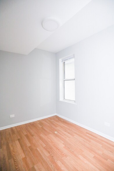 Building Photo - 2143 Belmont