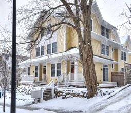 Building Photo - Catherine924