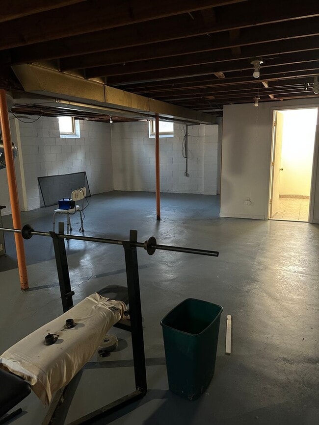 Building Photo - Lovely family home