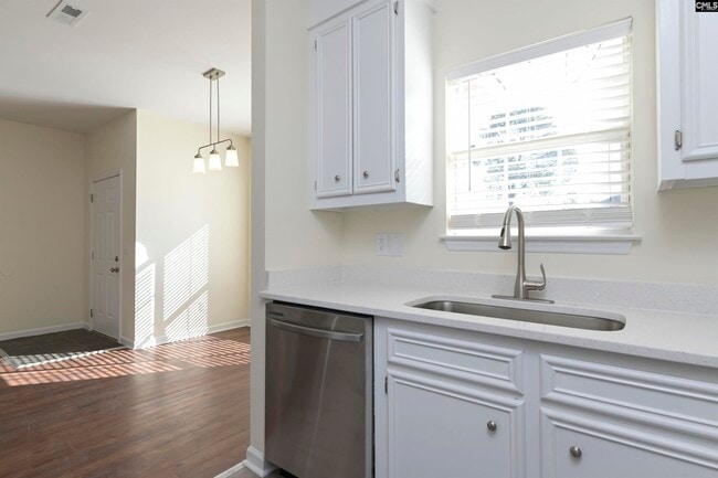 Building Photo - 109 Hutto Hill