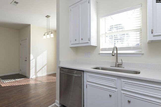 Building Photo - 110 Hutto Hill