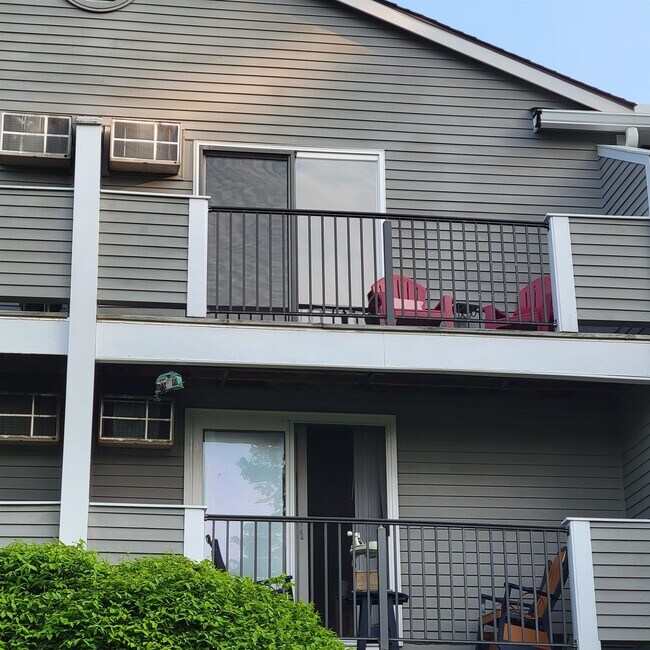 Building Photo - 120 Fisherville Rd