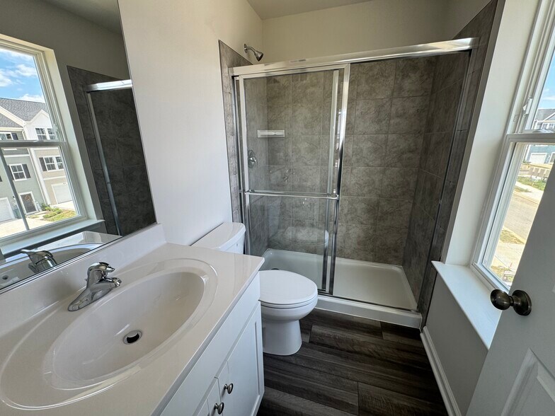 Building Photo - 101 Milburn Dr