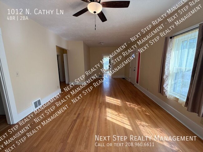 Building Photo - 1012 N Cathy Ln