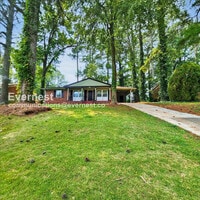 Building Photo - 1079 Shieldcrest Way