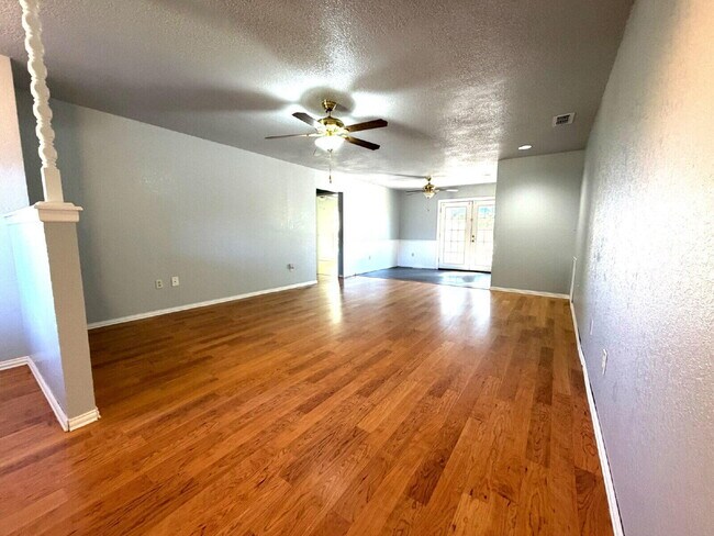 Building Photo - 9505 Detroit Ave