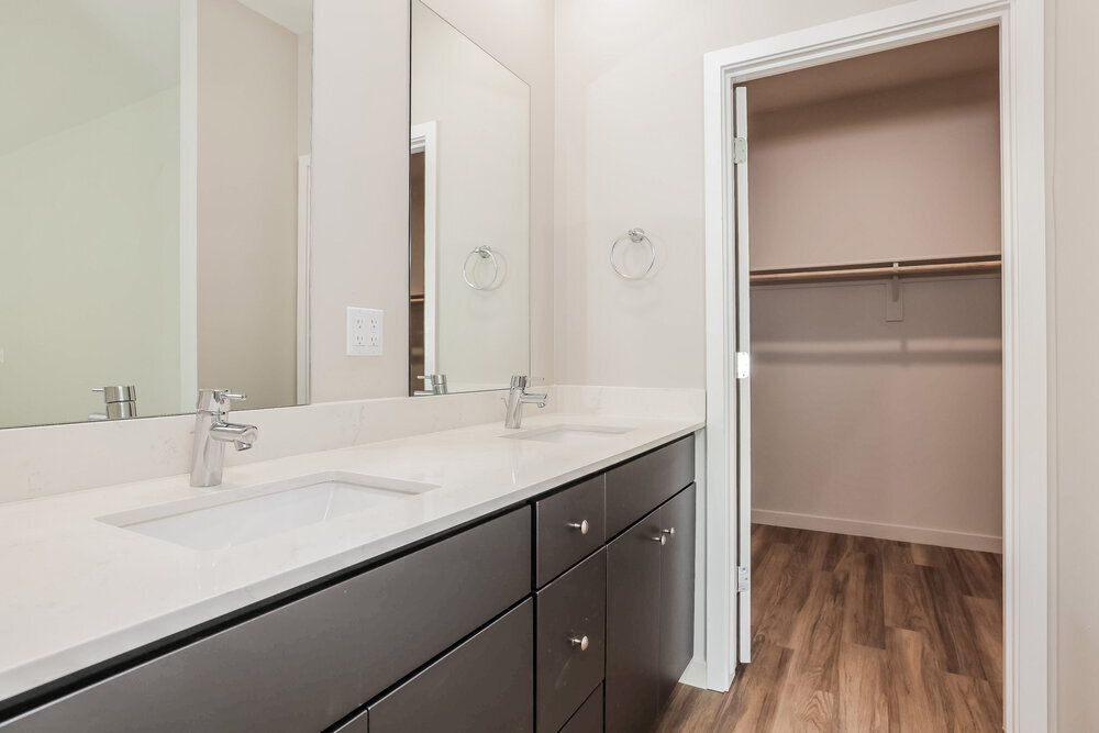 Building Photo - 14251 N 7th St