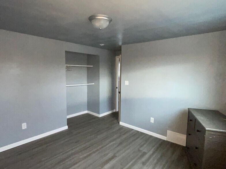 Building Photo - 4552 7th St