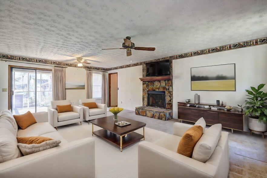 Building Photo - 503 Fayetteville Rd