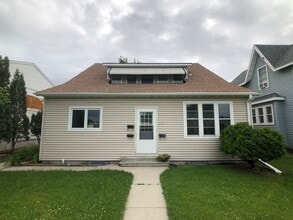 Building Photo - Darin Johnson Triplex