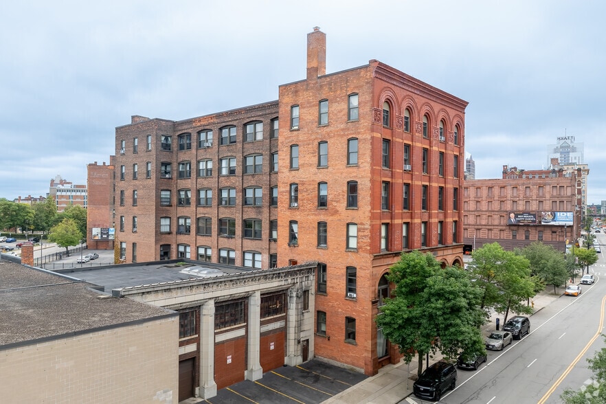 Building Photo - The Smith Gormly